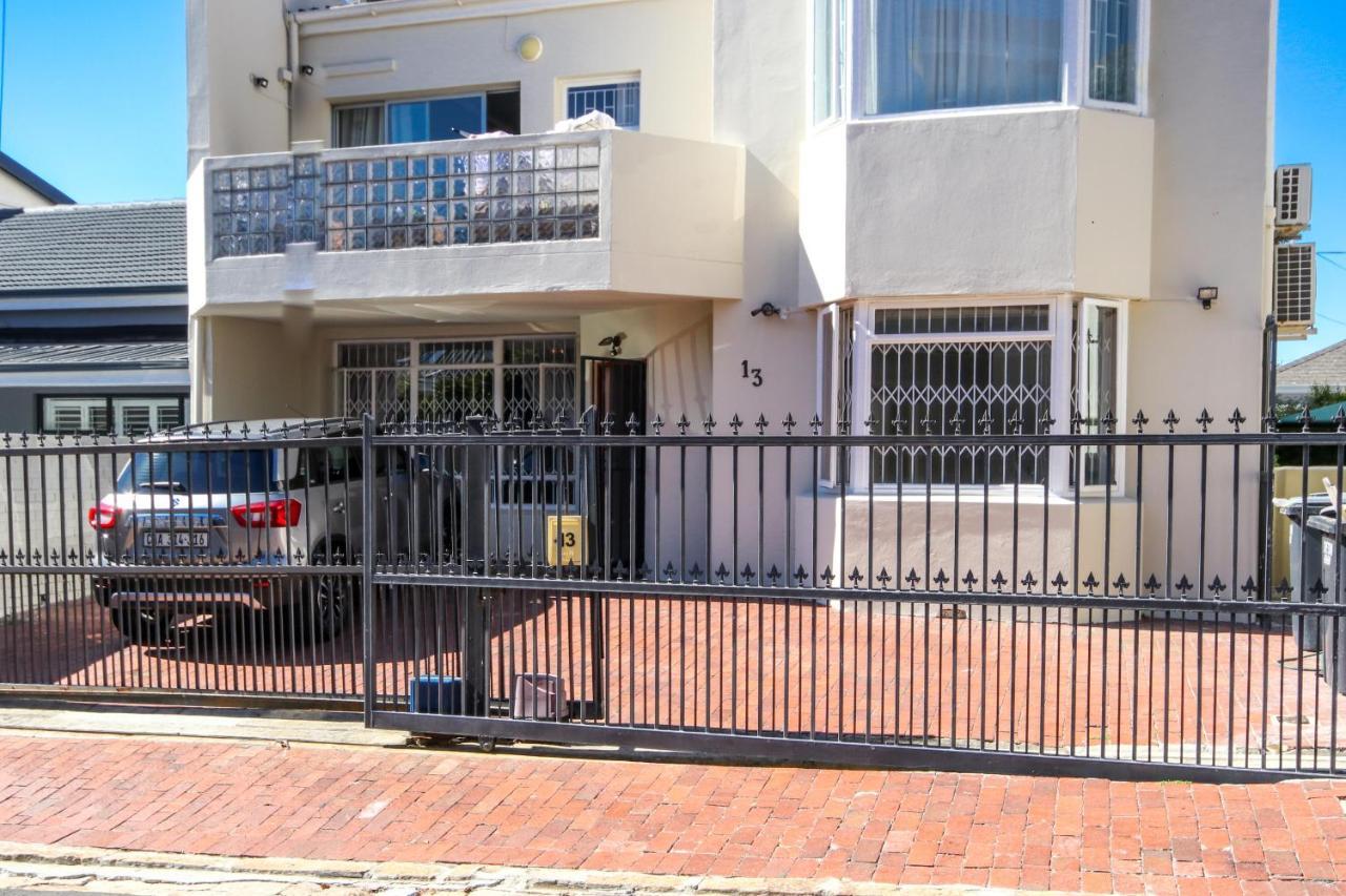 קייפטאון Holiday Home In Sea Point, Fresnaye מראה חיצוני תמונה